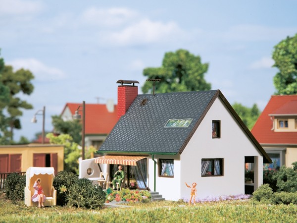 Auhagen 12246 H0/TT-Modellbausatz, Haus Carmen