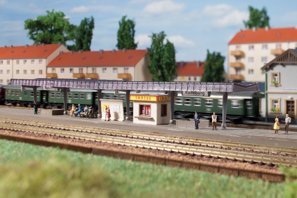 Auhagen 14459 N-(Modellbausatz)/Ausgestaltung, Bahnsteig
