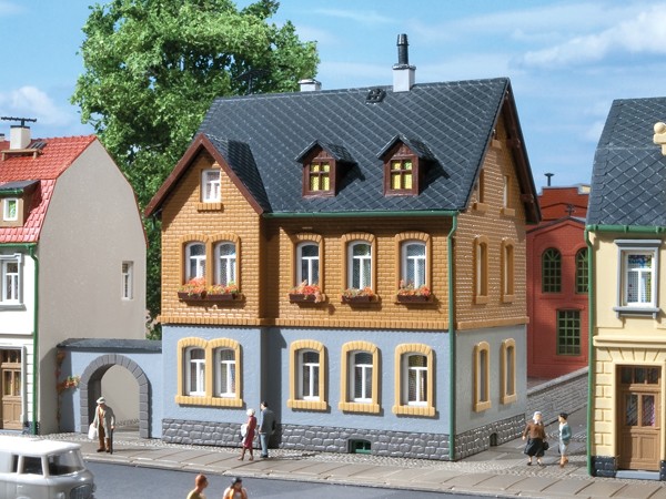 Auhagen 12258 H0/TT-Modellbausatz, Werkswohnhaus