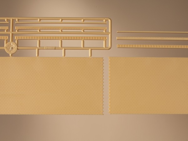 Auhagen 41207 H0 2-Dekorplatten, "Ziegelmauern mit Zahnfriesvarianten", gelb (verpackt)
