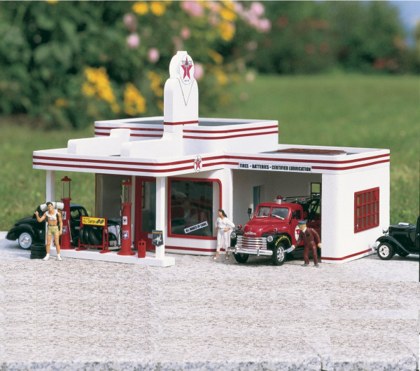 Piko 62251 G-Bahn-Modellbausatz, Tankstelle