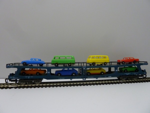 Krüger-TT-Modellbahn 9323 TT-Autotransportwagen mit Fahrzeuge, Ep. IV, eingestellt bei der DB