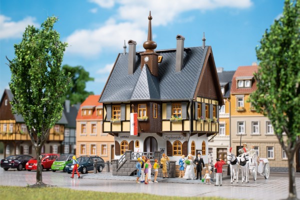 Auhagen 12350 H0/TT-Modellbausatz, Historisches Rathaus