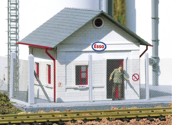 Piko 62037 G-Bahn-Modellbausatz, Tanklager Esso Büro