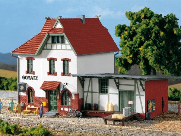 Auhagen 11347 H0-Modellbausatz, "Bahnhof Goyatz"