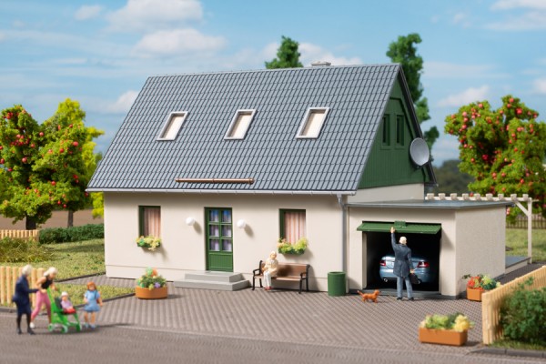 Auhagen 11454 H0-Modellbausatz, Einfamilienhaus mit Garage