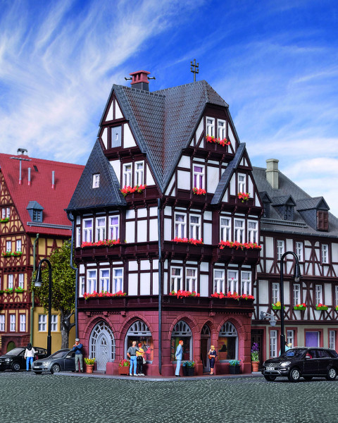 Kibri 38450 H0-Modellbausatz, Fachwerkstadthaus