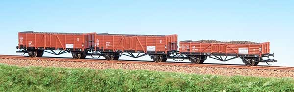 Schirmer 68000 TT - Offenes Güterwagenset (3-tl.), m. Braunkohle-Ladung Ep. IV, eingestellt b. d. DR