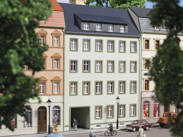 Auhagen 13337 TT-Modellbausatz, Stadthaus Markt 3