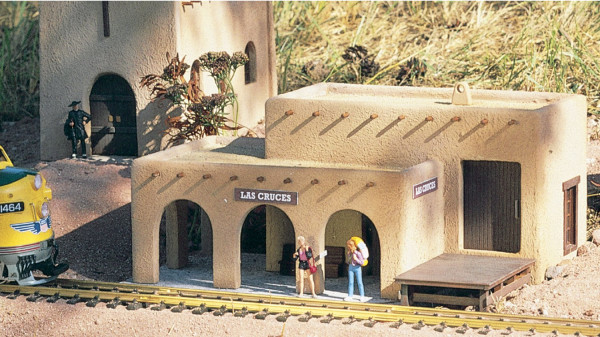 Piko 62252 G-Bahn-Modellbausatz, Bahnhof Las Cruces