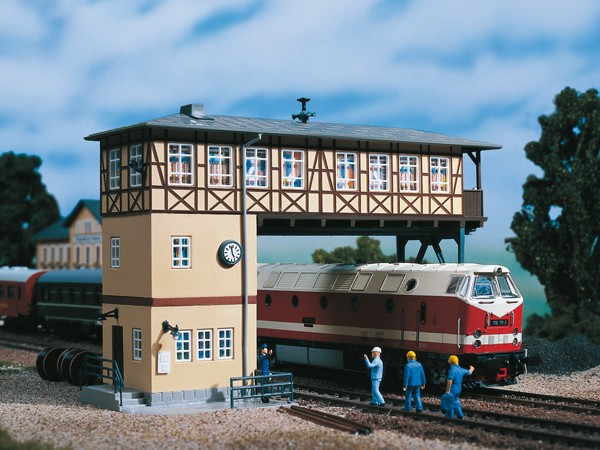 Auhagen 11386 H0-Modellbausatz, "Brückenstellwerk"