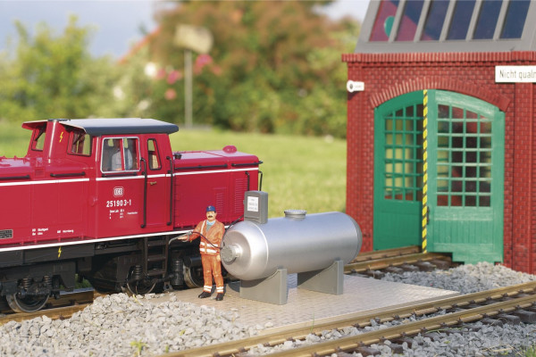 Piko 62075 G-Bahn-Modellbausatz, Dieseltankstelle