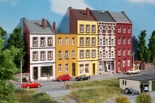 Auhagen 11467 H0-Modellbausatz, Halbreliefhäuser Schmidtstraße 18/20/22/24/26