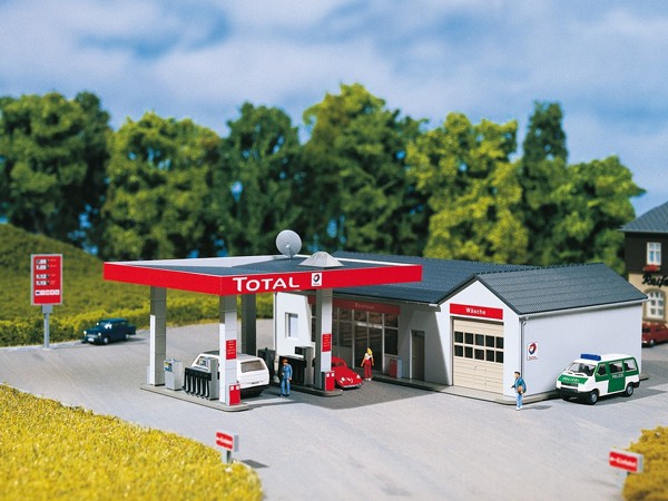 Auhagen 13320 TT-Modellbausatz,Tankstelle