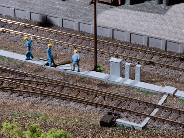Auhagen 41620 H0-Gleisbau, Kabelkanäle, Schaltkästen