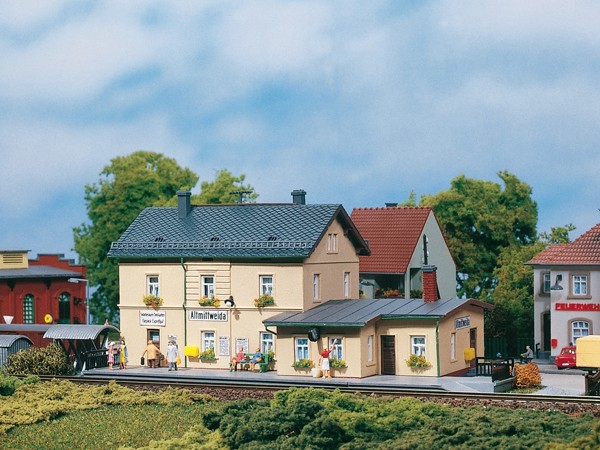 Auhagen 13231 TT-Modellbausatz, Bahnhof Altmittweida