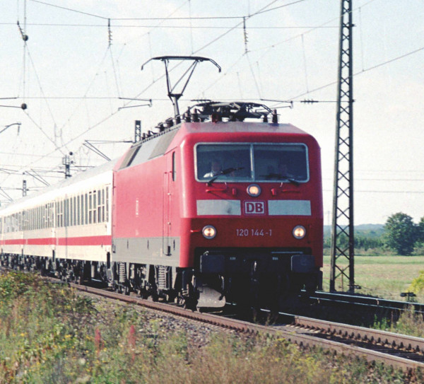 Piko 51325 H0-AC-Elektrolokomotive BR 120 DB AG verkehrsrot V + PluX22 Dec.