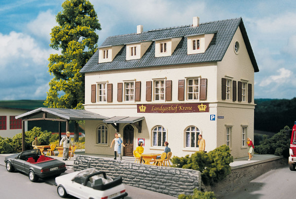 Piko 61830 H0-Modellbausatz, Landgasthof Krone
