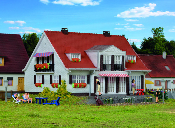 Kibri 38332 H0-Modellbausatz, Landhaus Cloppenburg