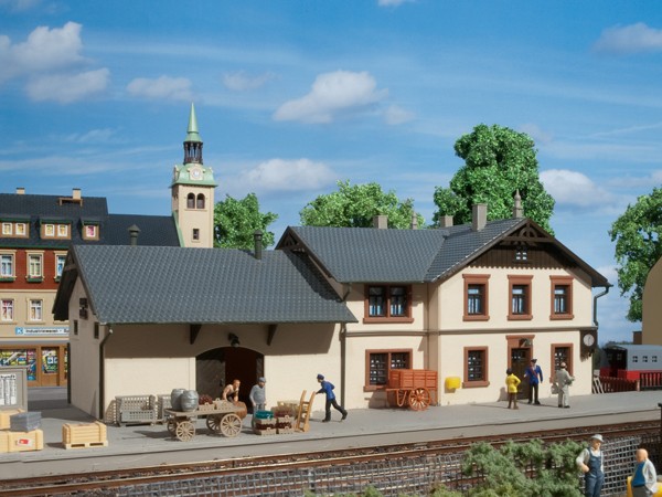 Auhagen 11362 H0-Modellbausatz, "Bahnhof Oberrittersgrün"