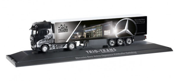 Herpa 121644 H0-LKW-Modell: Gigaspace-Kühlkoffersattelzug, vom Typ; Mercedes Benz-Actros Trio-Trans