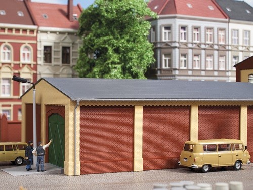 Auhagen 80517 H0-BauKastenSystem / Bauteile: Wände 2390B rot