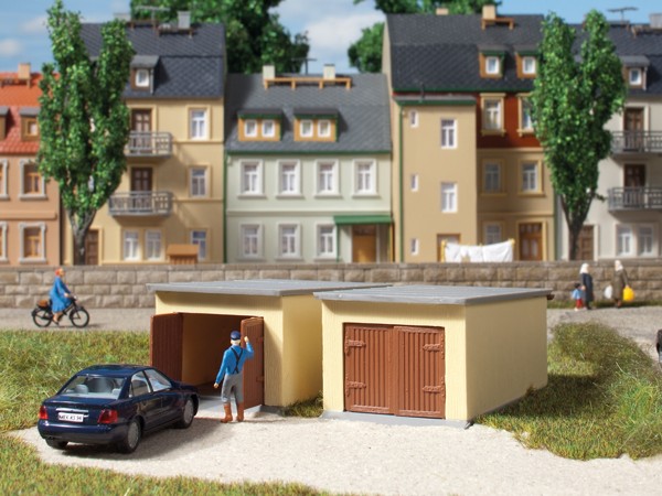 Auhagen 12341 H0/TT-Modellbausatz, Garagen