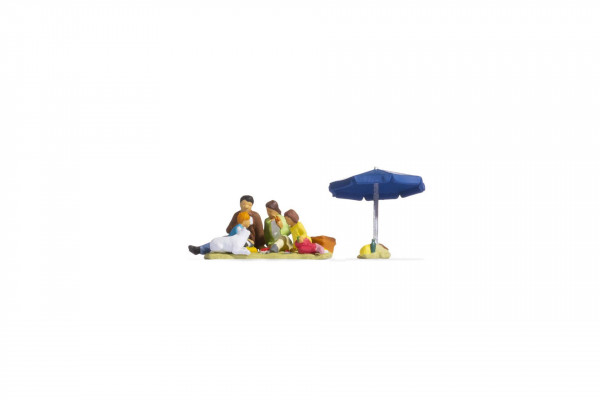Noch 15599 H0-Figuren, "Familie beim Picknick"