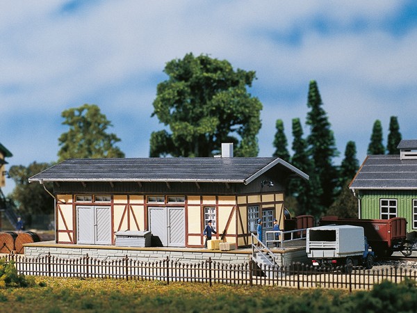Auhagen 13309 TT-Modellbausatz, Güterschuppen